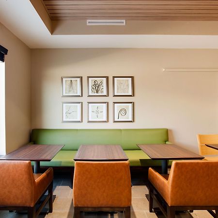 Country Inn & Suites By Radisson, Springfield Southeast Экстерьер фото
